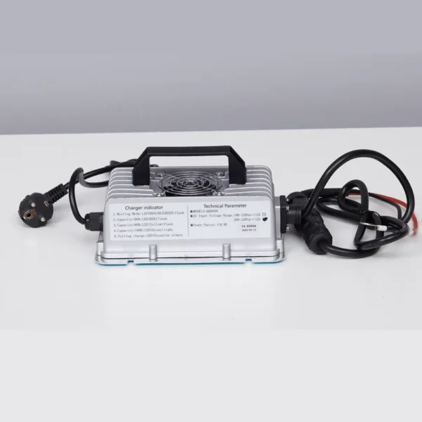 Зарядное устройство однофазное 12V 20A IP67 фото