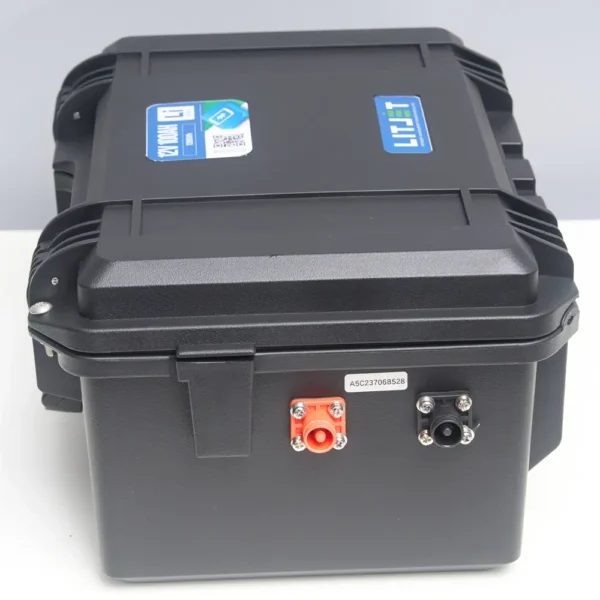 Литиевый аккумулятор тяговый LITJET SMART LiFePO4 12V 100Ah 1280Wh in strong case вид сбоку