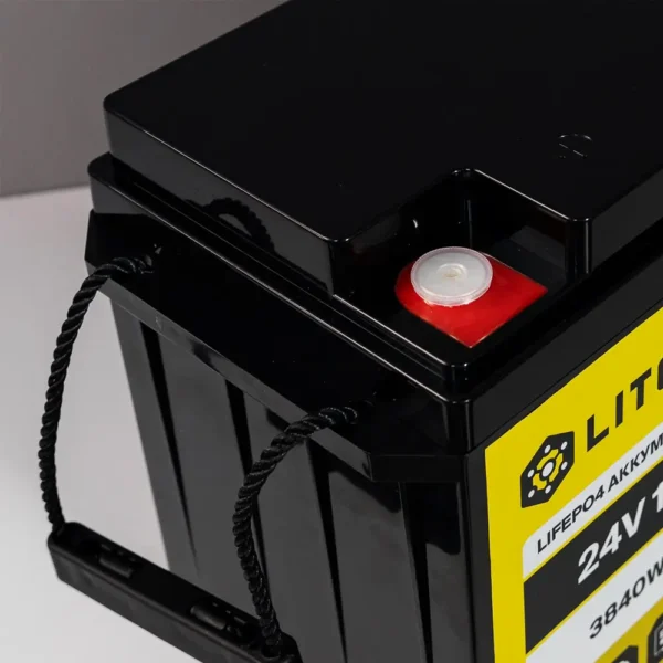 аккумулятор тяговый LITOMAX IP68 LiFePO4 24V 150Ah 3840Wh c Bluetooth картинка клеммы
