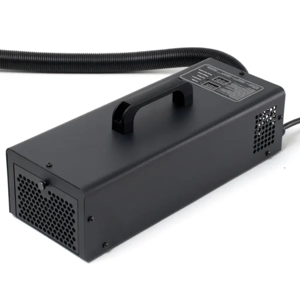 Зарядное устройство однофазное 24В 100А черный